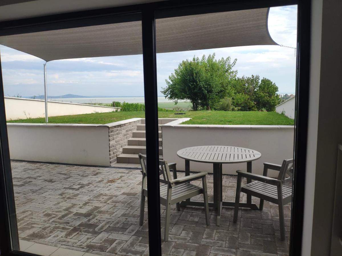 Panorama & Vino Apartman Szigliget Bagian luar foto