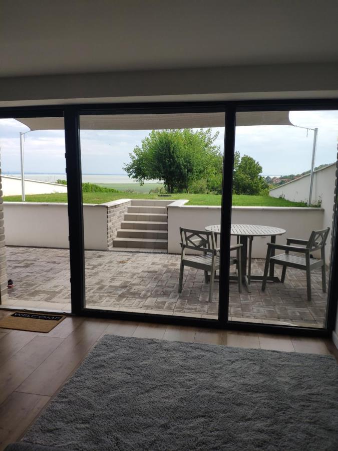Panorama & Vino Apartman Szigliget Bagian luar foto